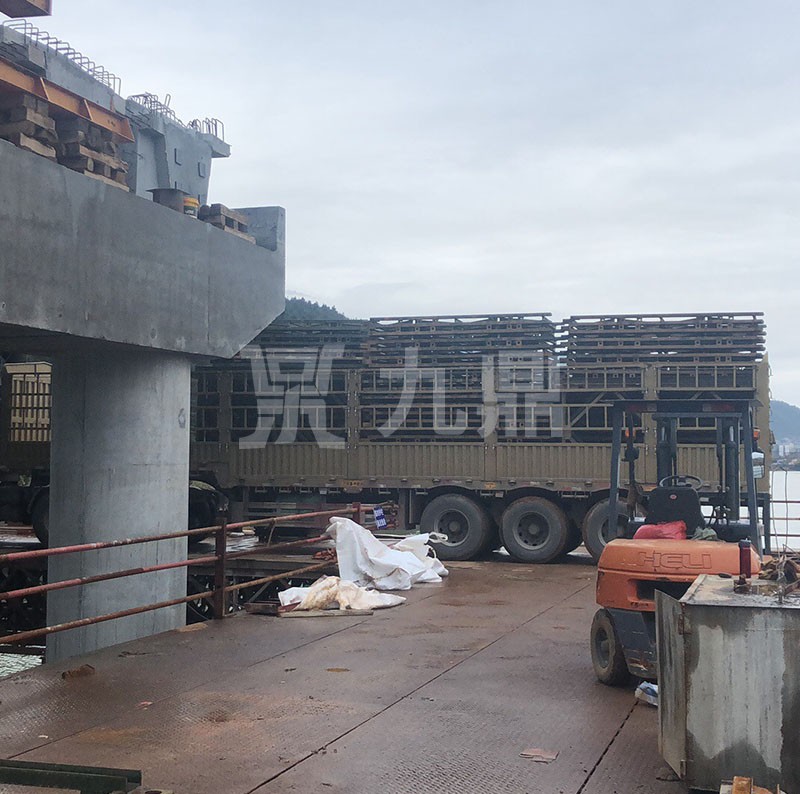 撸撸电影在线观看